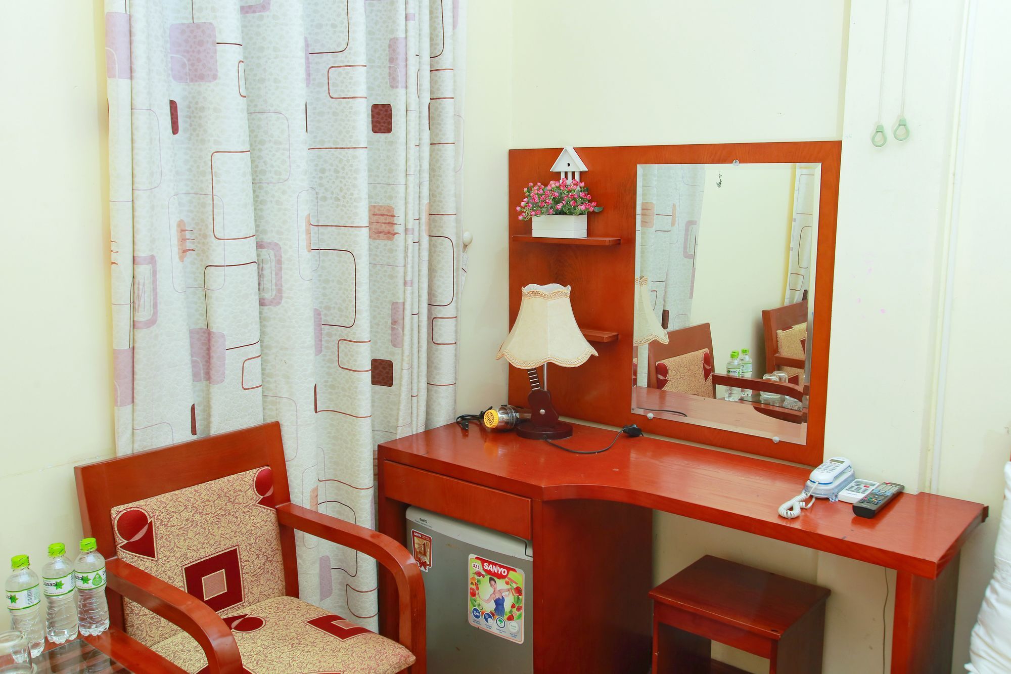 Reddoorz Near Hanoi Railway Station Esterno foto