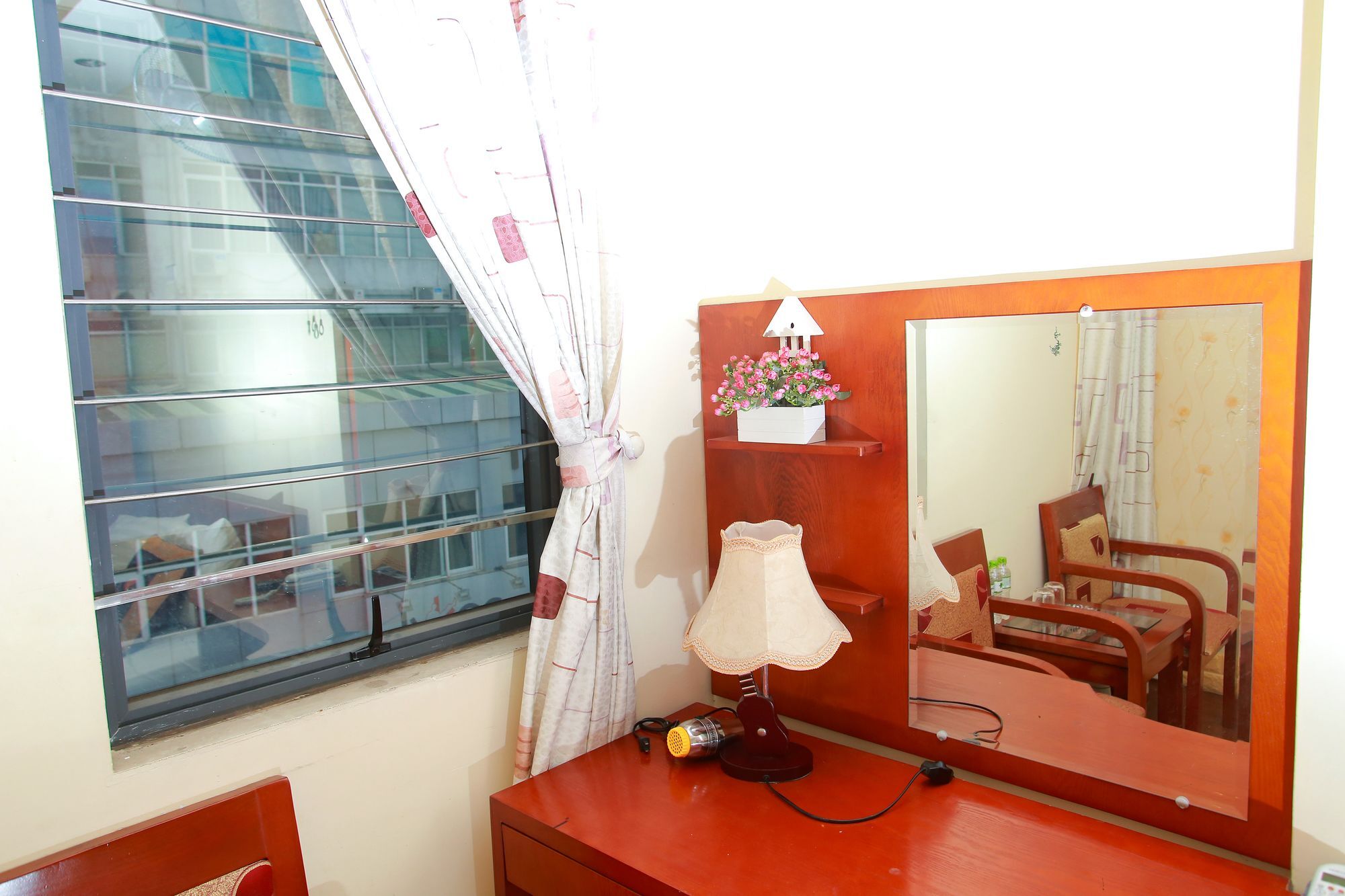 Reddoorz Near Hanoi Railway Station Esterno foto
