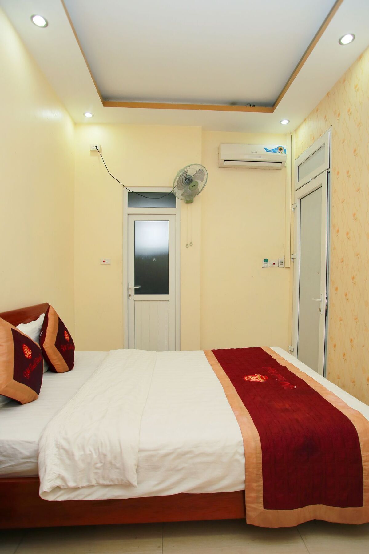 Reddoorz Near Hanoi Railway Station Esterno foto