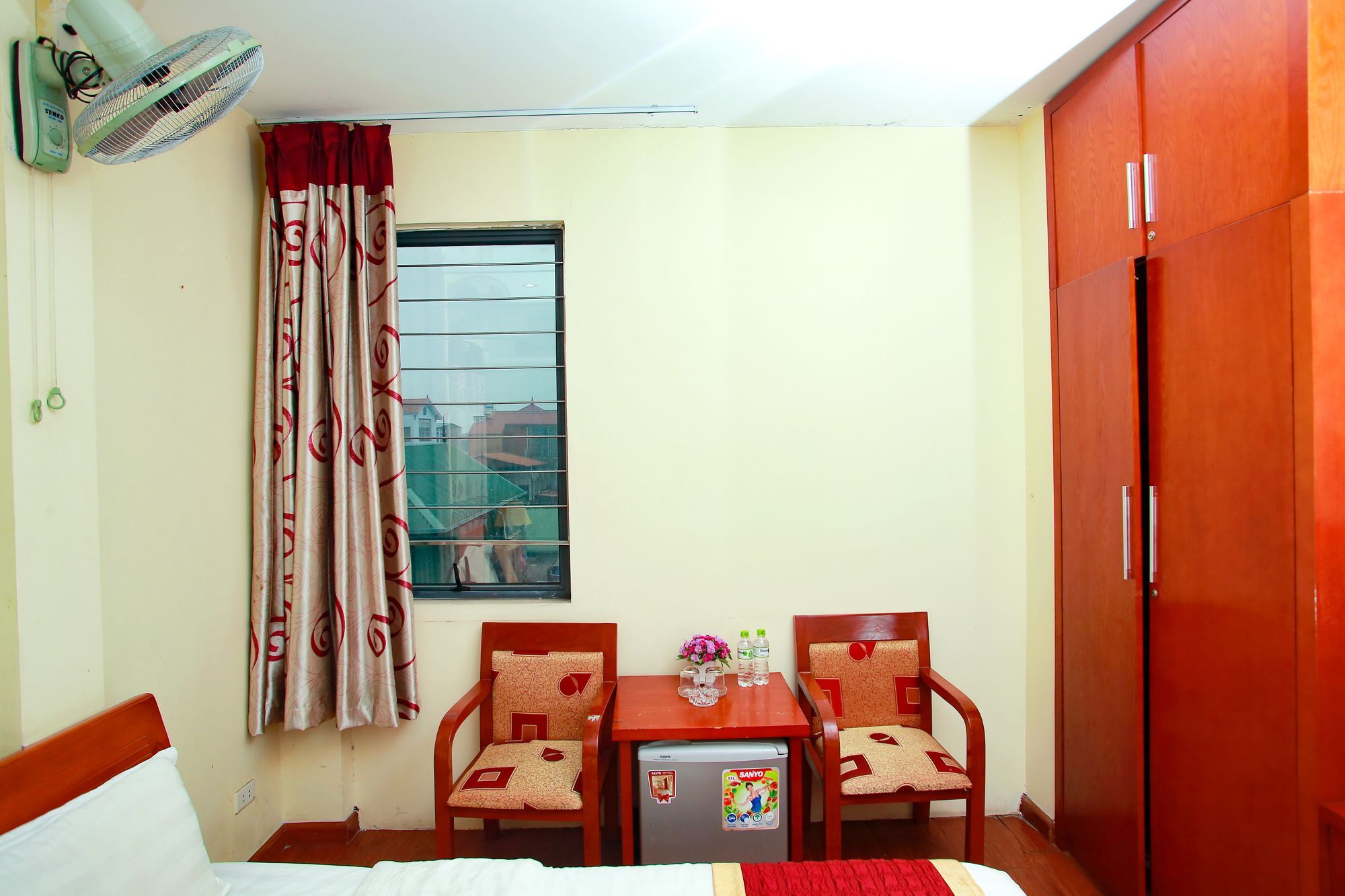 Reddoorz Near Hanoi Railway Station Esterno foto