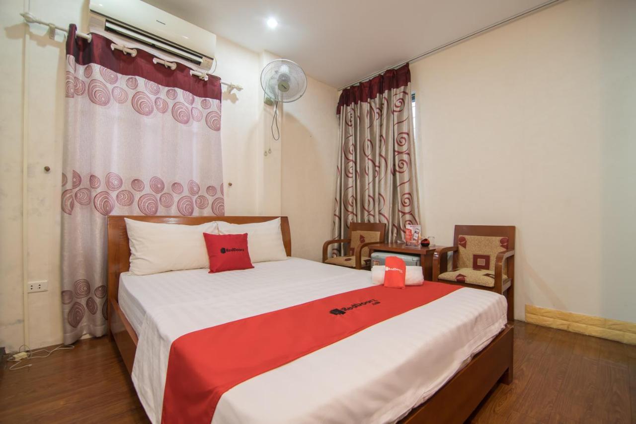 Reddoorz Near Hanoi Railway Station Esterno foto