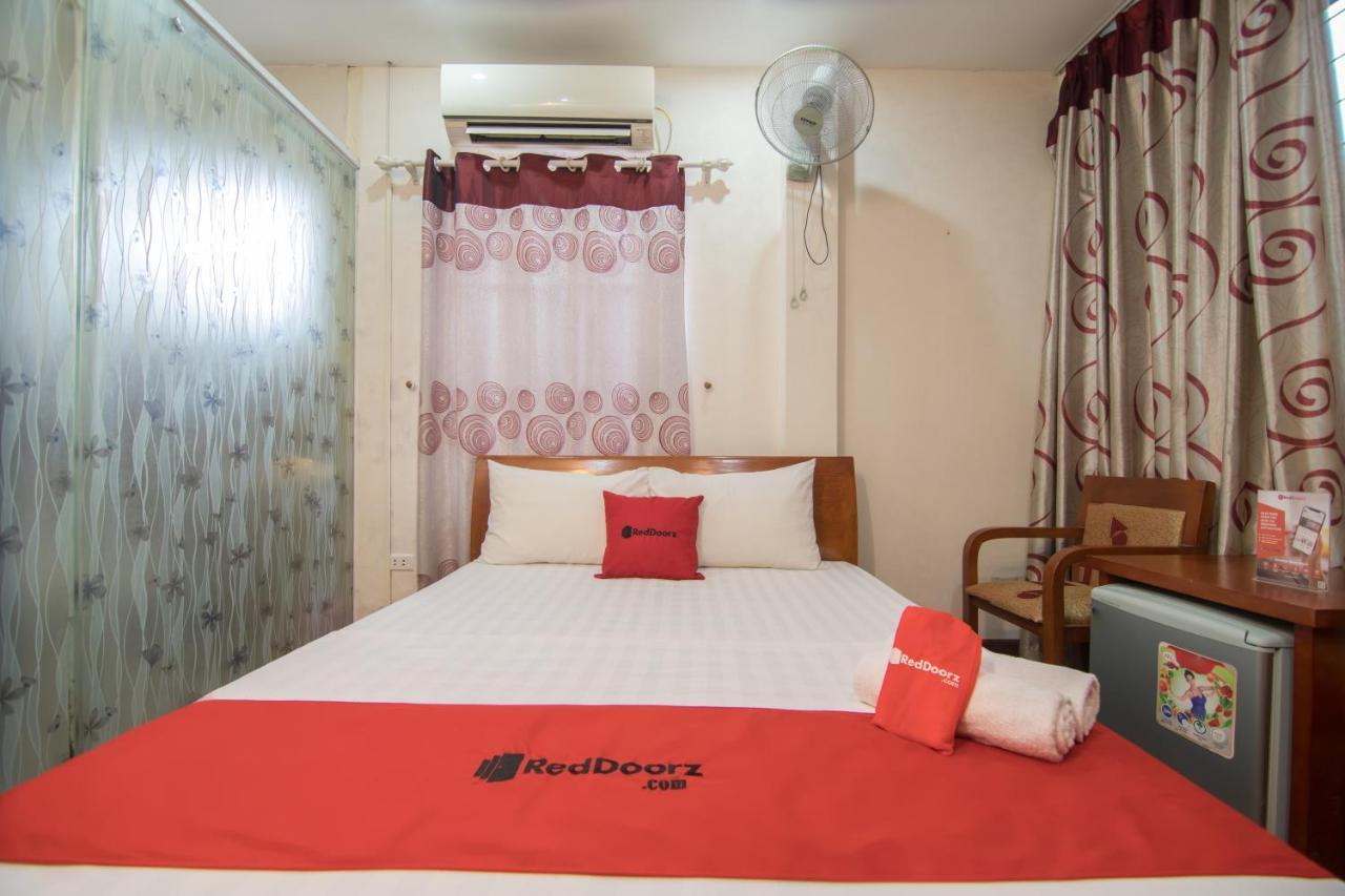 Reddoorz Near Hanoi Railway Station Esterno foto